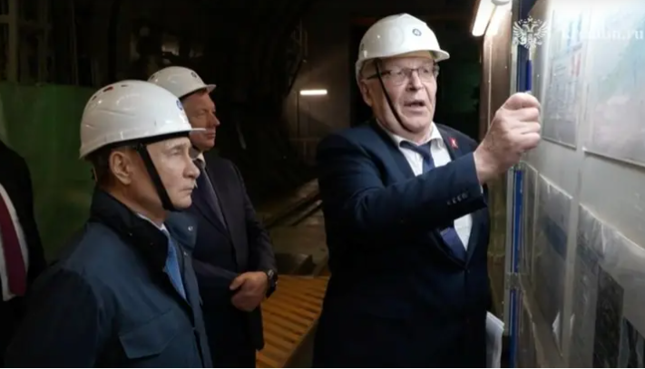 Putin Kunjungi Wilayah Perang Kursk untuk Pertama Kali Sejak Pasukan Ukraina Mundur